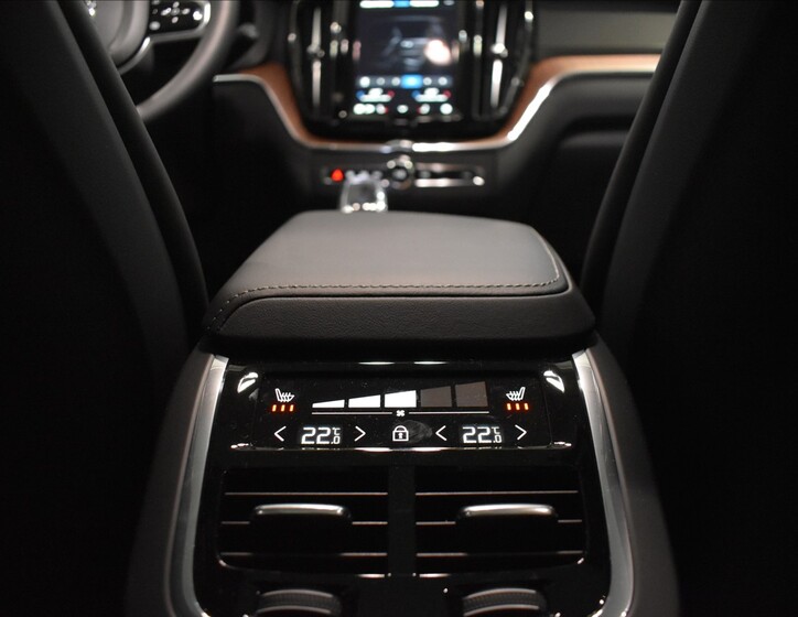Volvo XC60 39