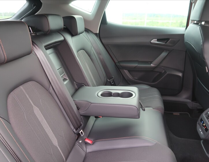 Cupra Formentor 12
