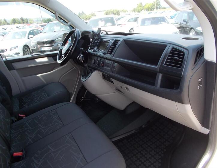 Volkswagen Transporter 18