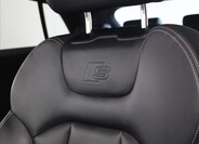 Audi Q8 27