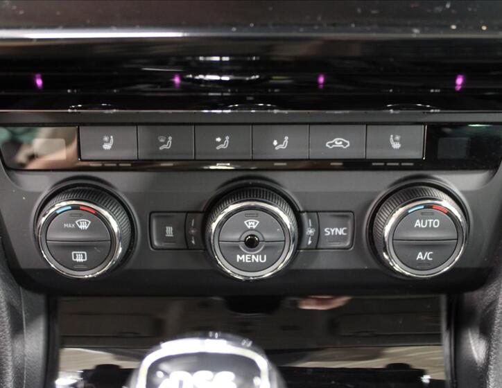 Škoda Superb 27