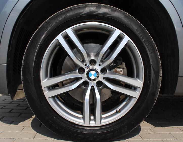 BMW X6 9