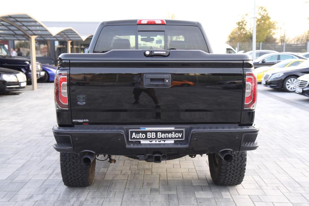 GMC Sierra