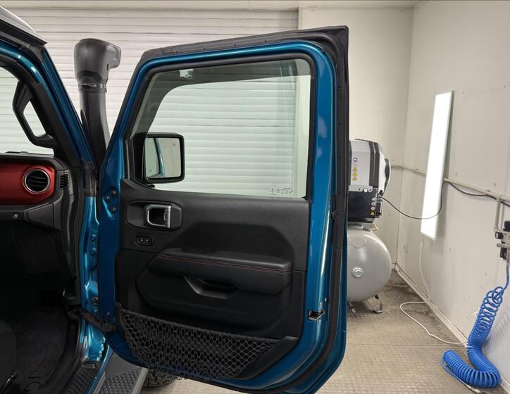 Jeep Wrangler 27