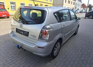 Toyota Corolla Verso 9