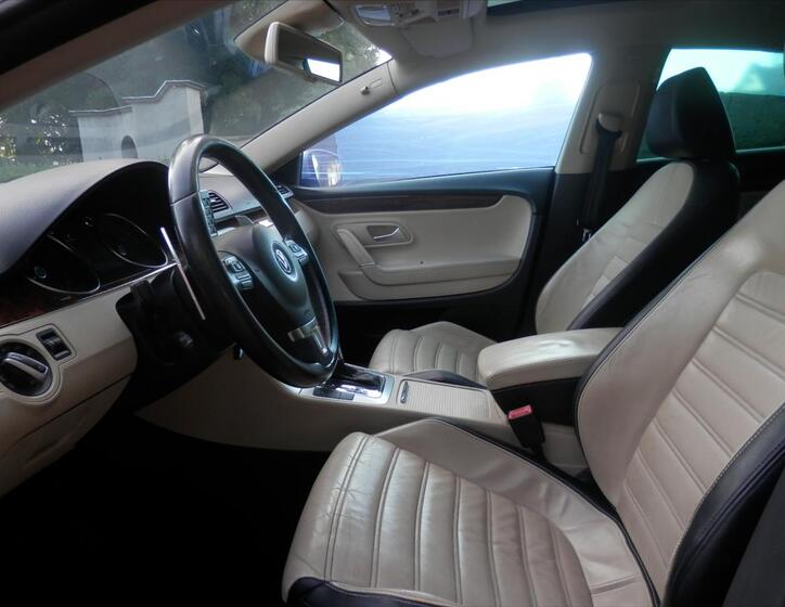Volkswagen Passat CC 9