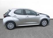 Toyota Yaris 8