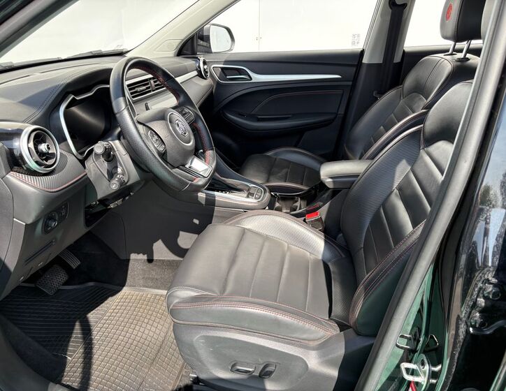 MG ZS 6