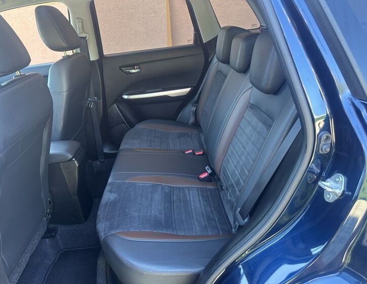 Suzuki Vitara 22