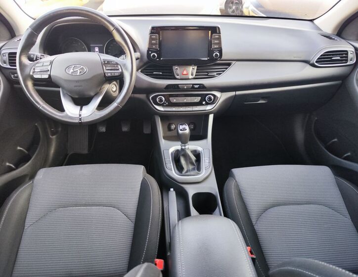 Hyundai i30 11