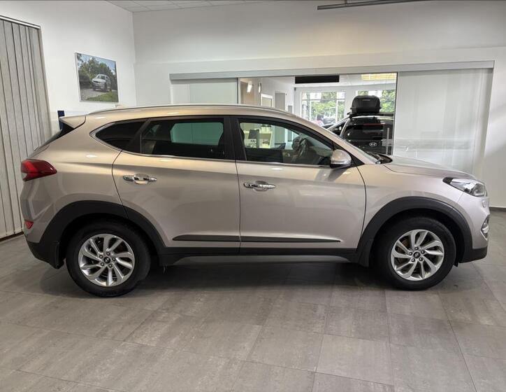 Hyundai Tucson 6