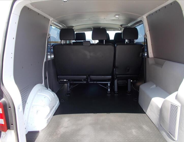 Volkswagen Transporter 13