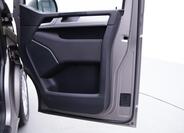 Volkswagen Multivan 14
