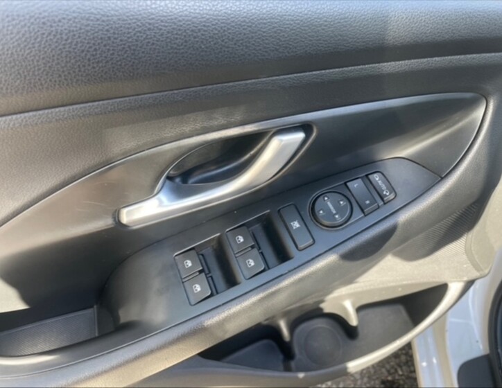 Hyundai i30 11