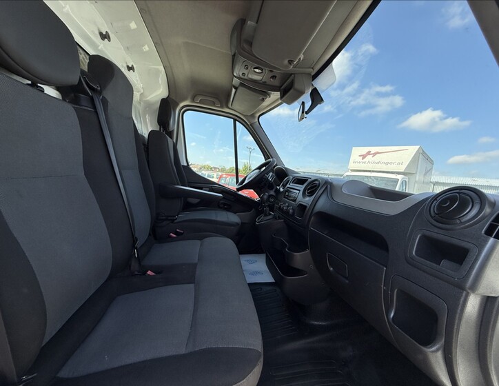 Renault Master 23