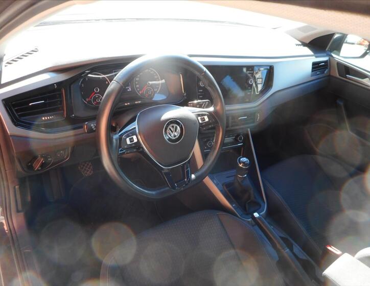 Volkswagen Polo 9
