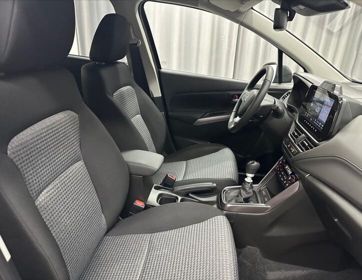 Suzuki S-Cross 15