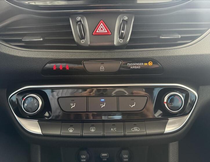 Hyundai i30 17