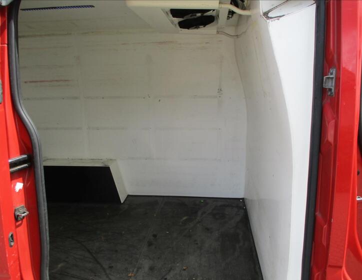Renault Master 17