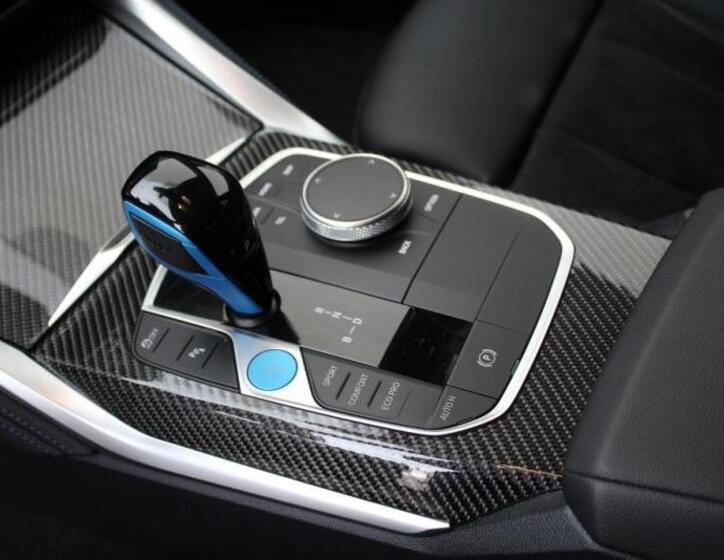 BMW i4 11