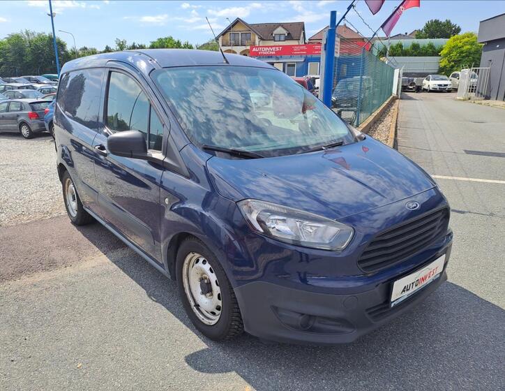 Ford Tourneo Courier 2