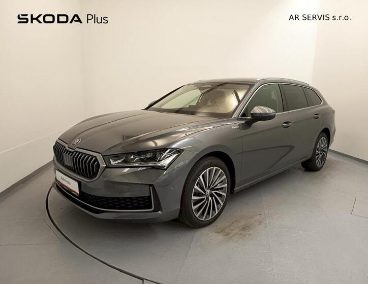 Škoda Superb 1