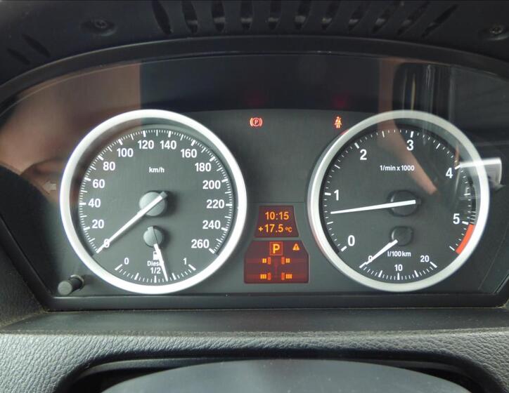 BMW X6 28