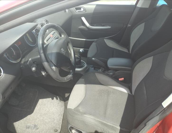 Peugeot 308 7