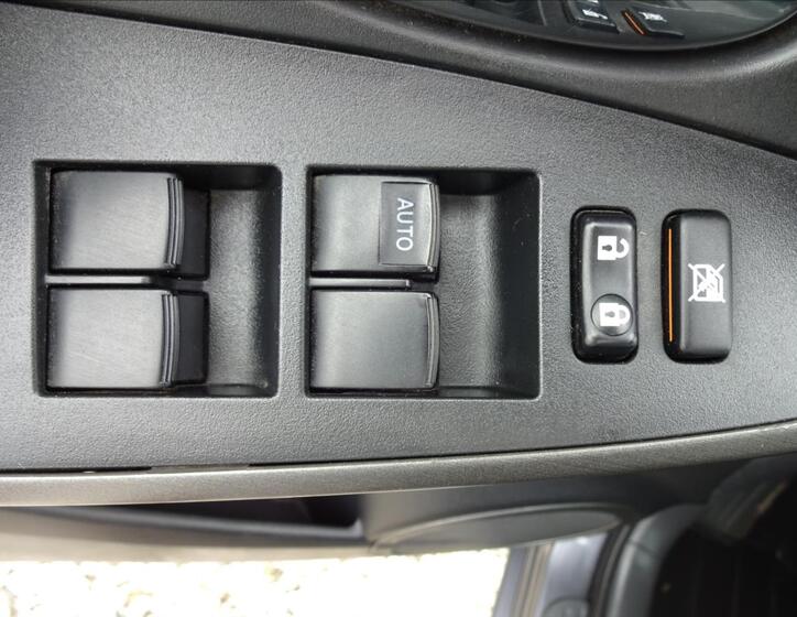 Toyota RAV4 19