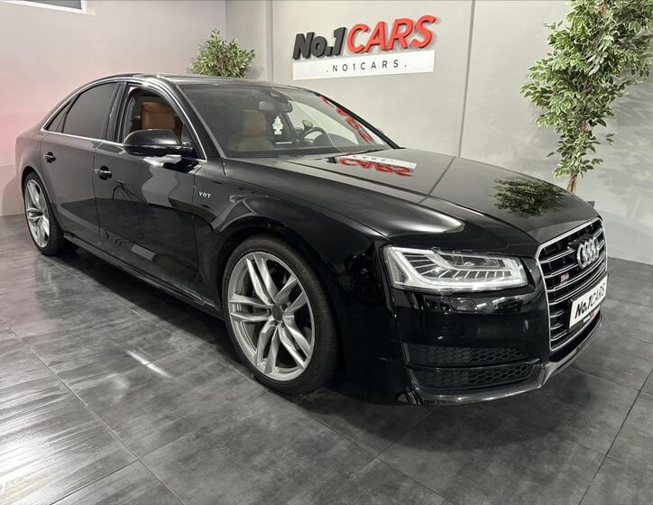 Audi A8 2