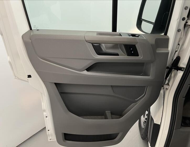 Volkswagen Crafter 18