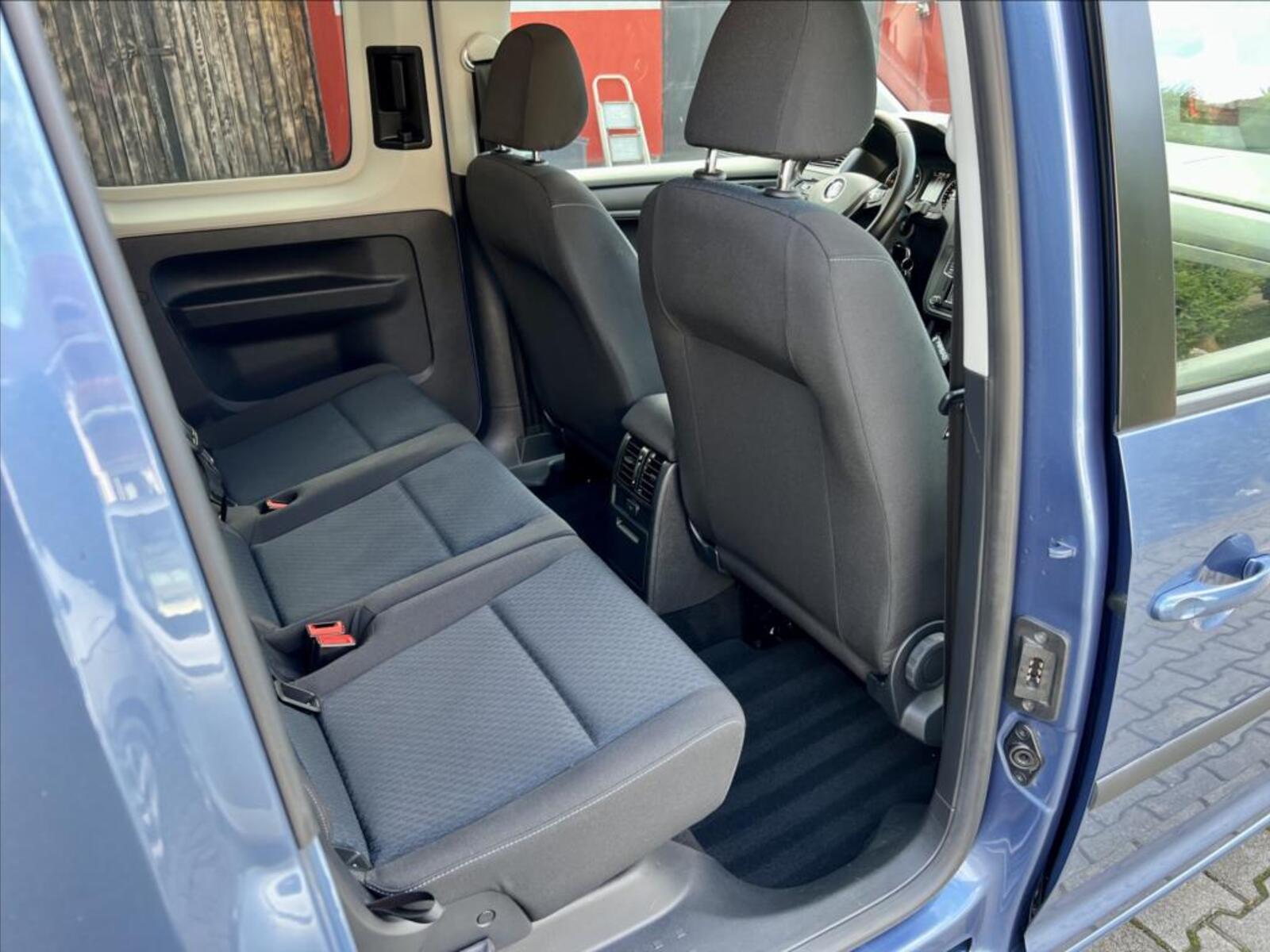 Volkswagen Caddy 17