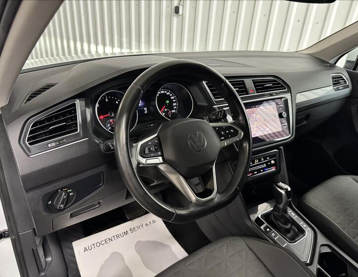 Volkswagen Tiguan 16