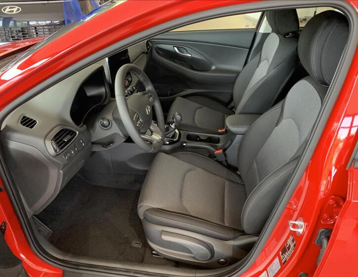 Hyundai i30 23