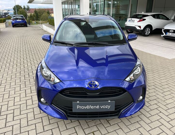 Toyota Yaris 9