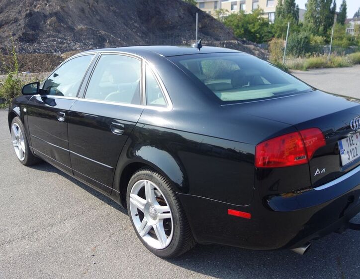 Audi A4 12