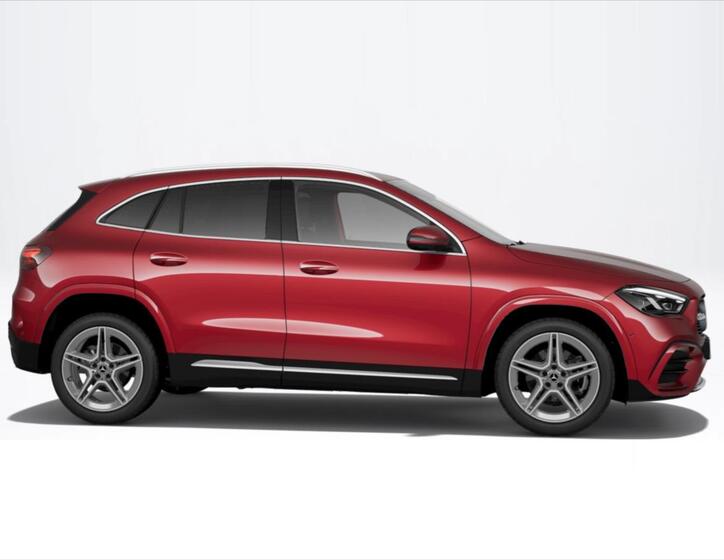 Mercedes-Benz GLA 3