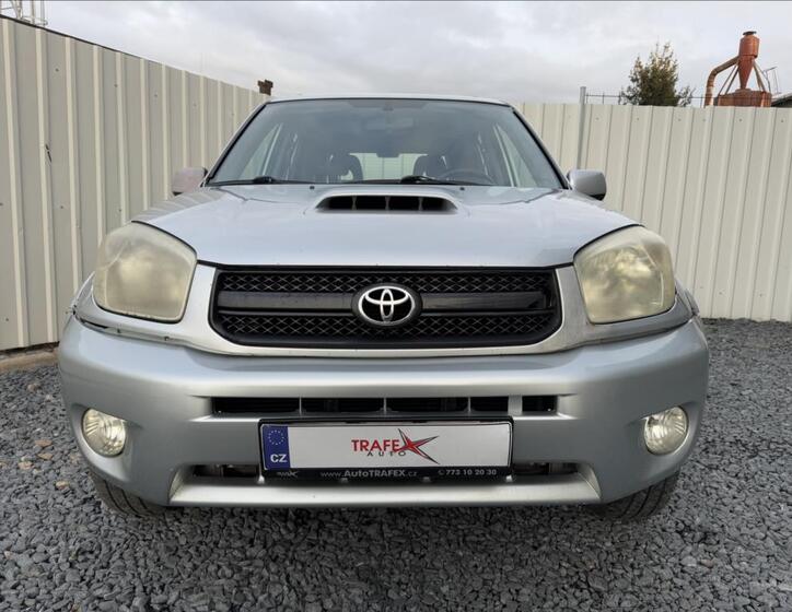 Toyota RAV4 2