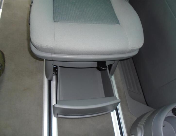 Volkswagen Multivan 21