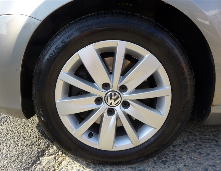 Volkswagen Passat 10