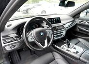 BMW Řada 7 22