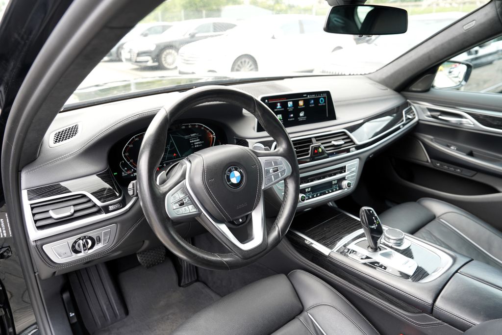 BMW Řada 7