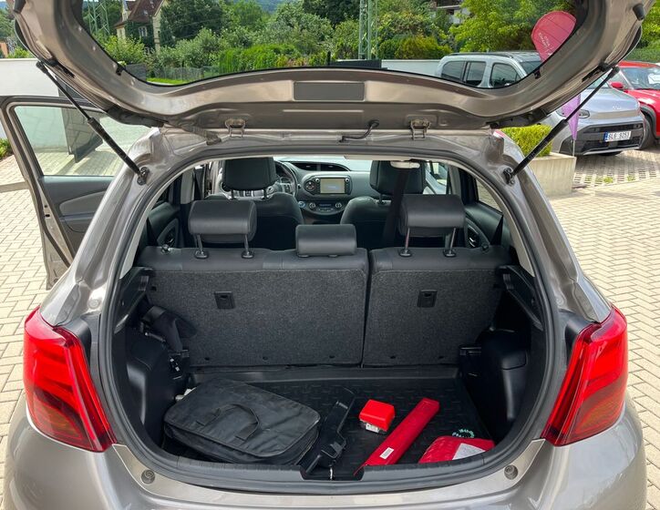 Toyota Yaris 32