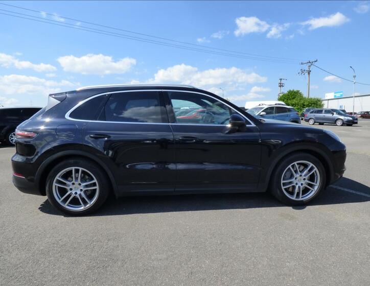 Porsche Cayenne 2