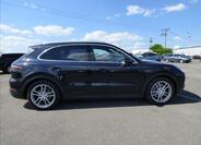 Porsche Cayenne 2