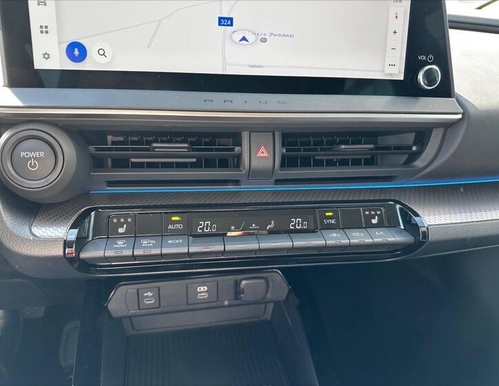 Toyota Prius 10