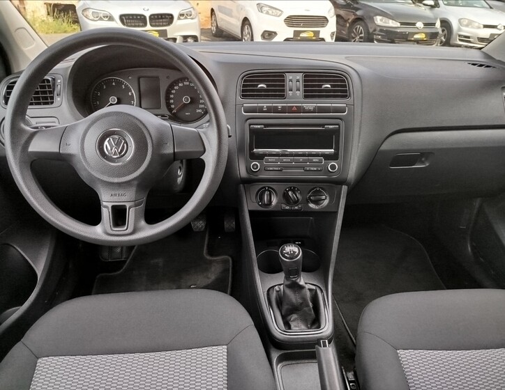 Volkswagen Polo 12