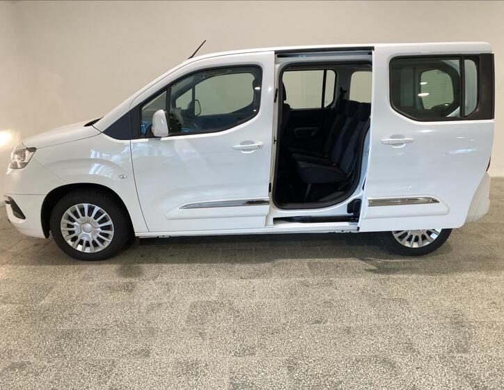 Toyota ProAce City 19