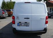 Toyota ProAce 9
