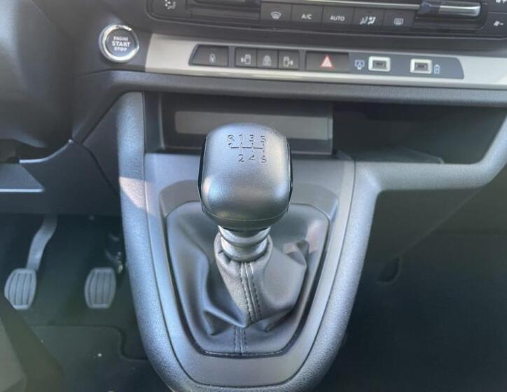 Toyota ProAce Verso 21